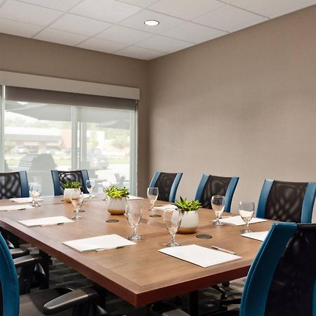 Towneplace Suites Cedar Rapids Marion Экстерьер фото
