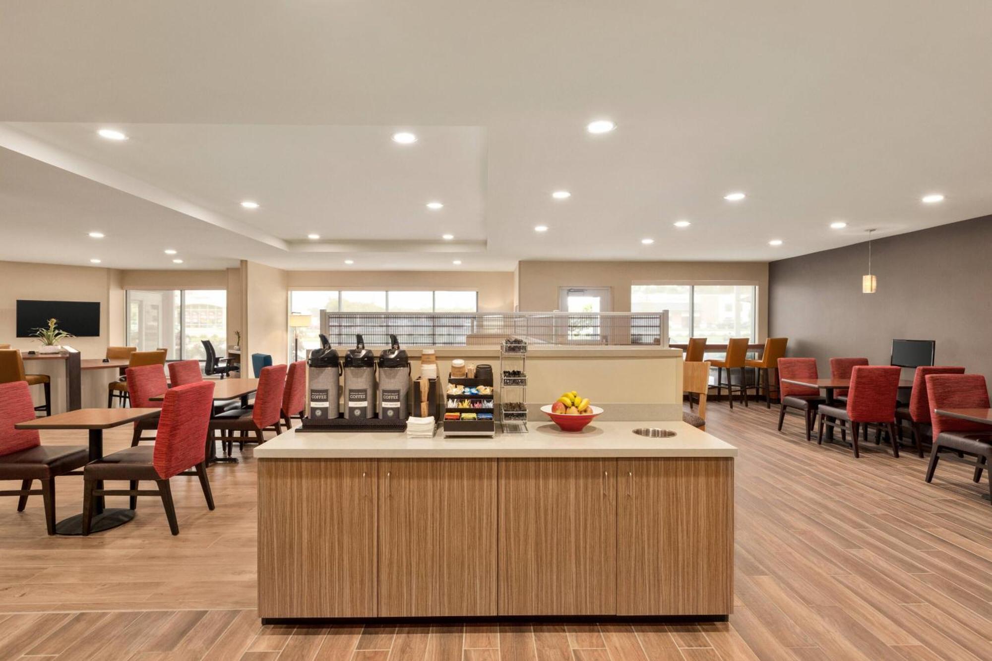 Towneplace Suites Cedar Rapids Marion Экстерьер фото